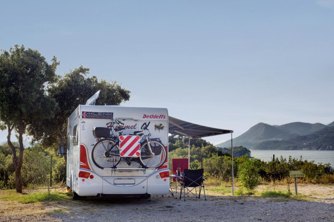 Solitudo Sunny Camping By Valamar Дубровник Экстерьер фото